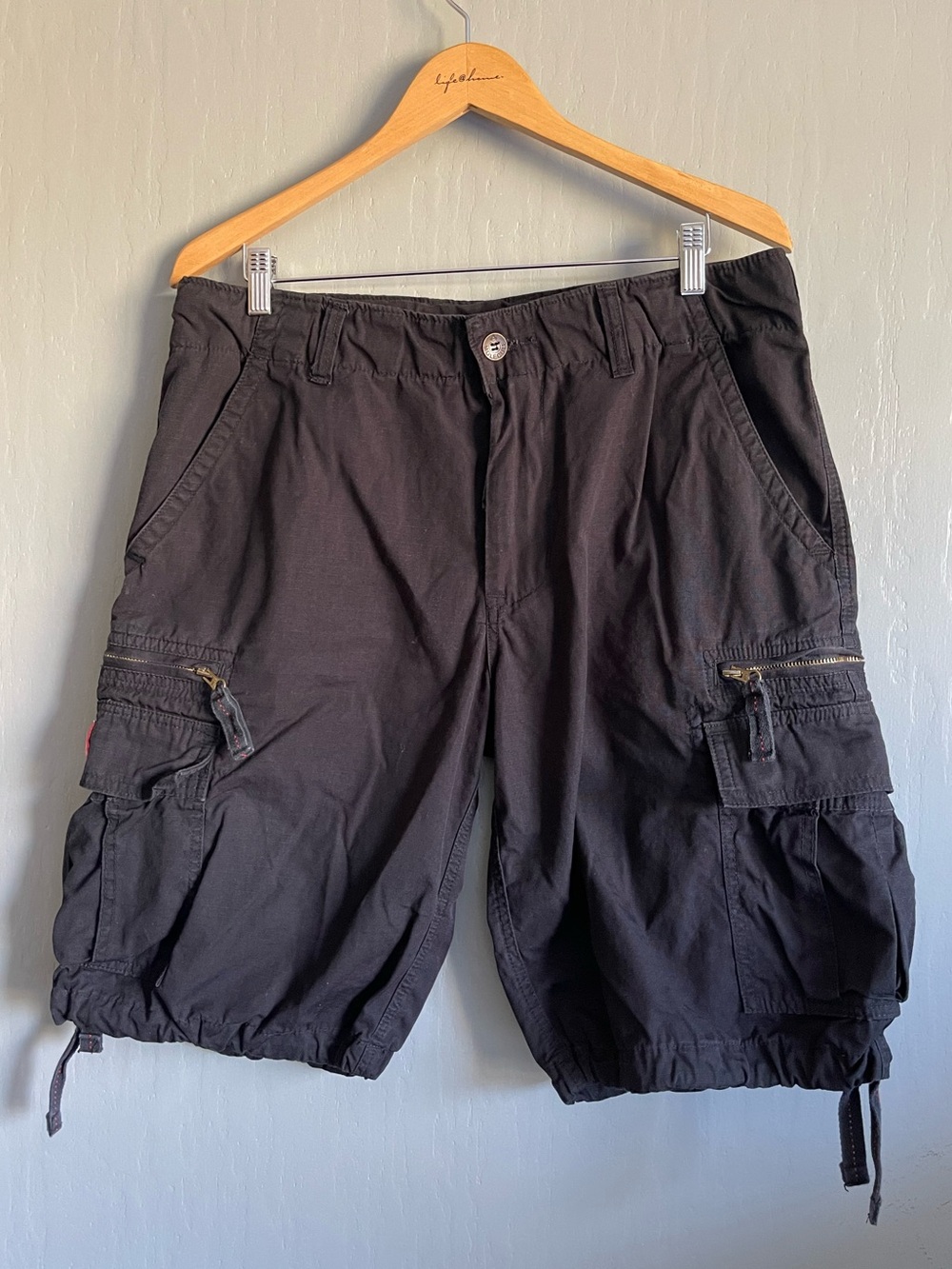 Molecule Black Cargo Shorts Men’s Size L Baggy Adjustable Waistband